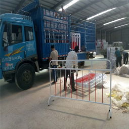 專業(yè)供應(yīng)市政鐵馬隔離欄與展會活動護(hù)欄，量大從優(yōu)，提供專業(yè)設(shè)計(jì)服務(wù)